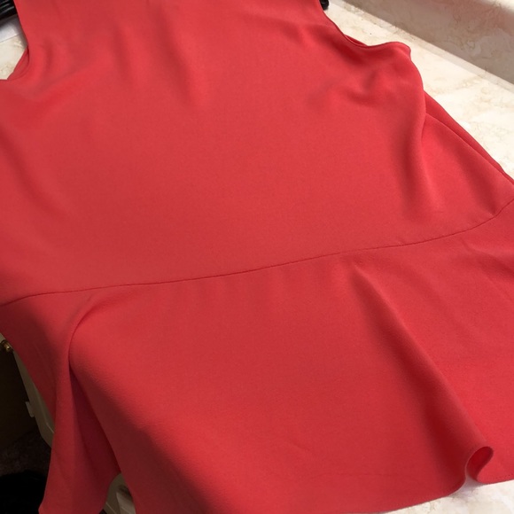 Peach coloured crepe blouse - Picture 5 of 6